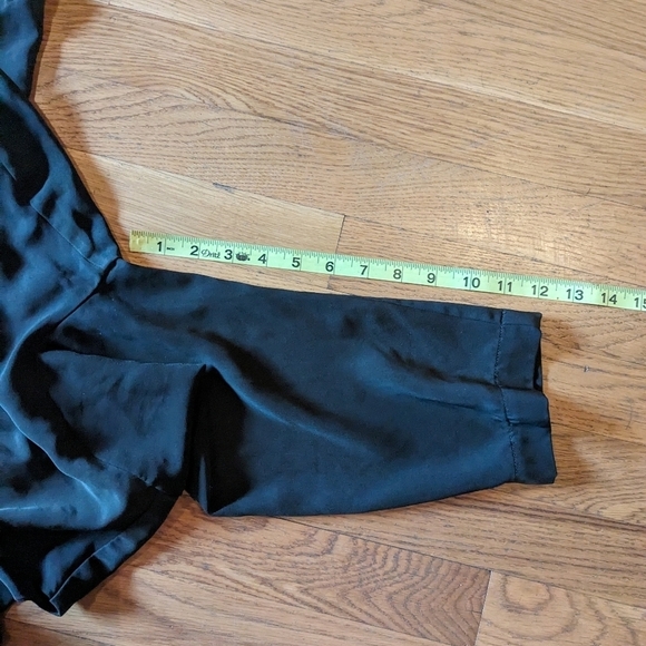 Prologue Medium Dark Olive Green Wrap Front Long Back V-Neck Tunic - Picture 9 of 10